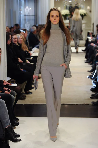 Look 13